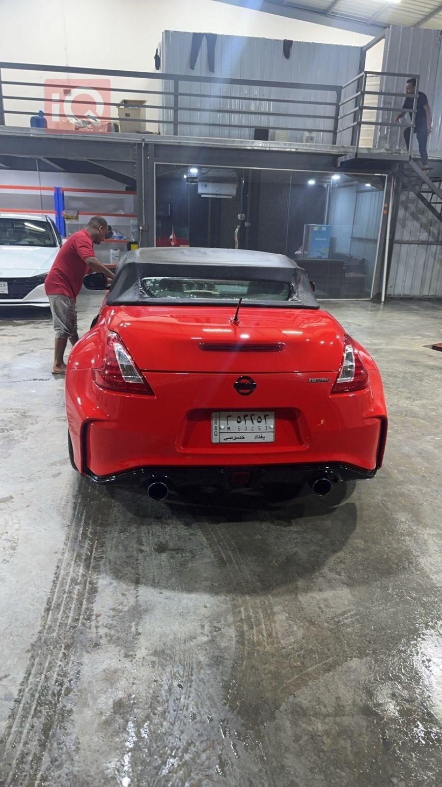 نیسان 370Z